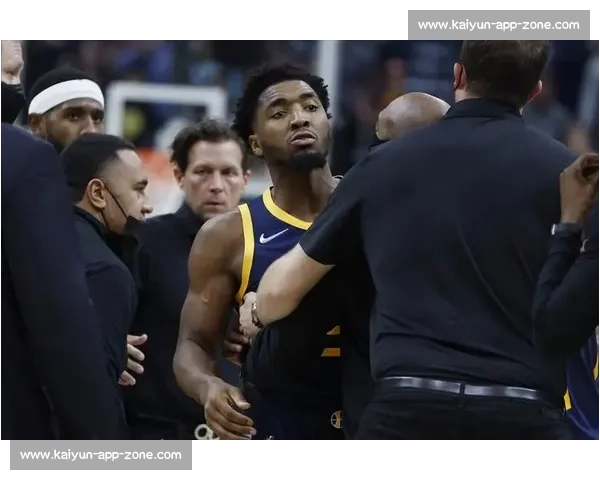 爵士交易信号！米切尔或将被送走，重建还是争冠